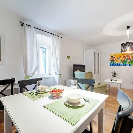 Apartment Rialto Gallery