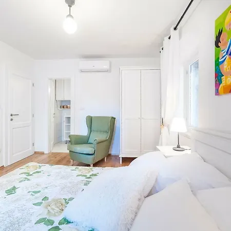 Rialto Gallery * شيبينيك